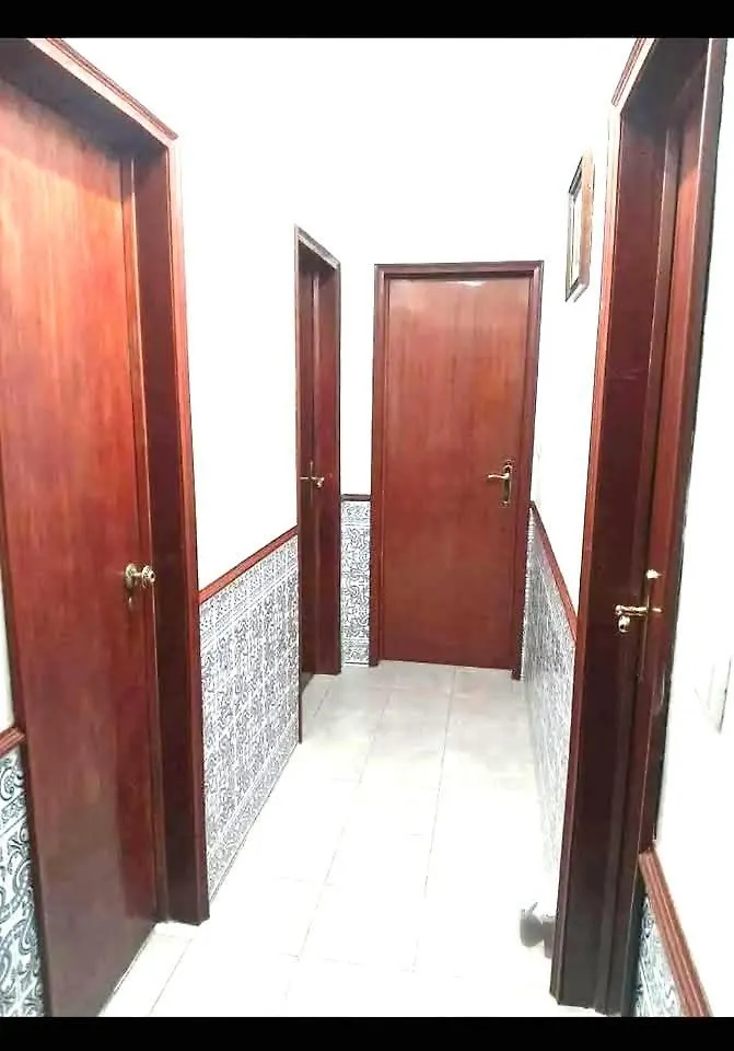 Private Room Close To The Lisbon Airport Δωμάτια σε οικογενειακή κατοικία